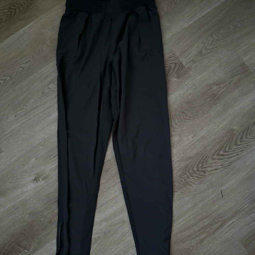 lululemon athletica Gray Sweatpants & Joggers